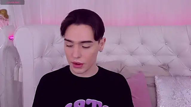 RobbyCharming online show from 02/03/25, 07:42