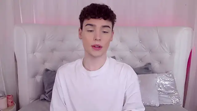 RobbyCharming online show from 09/24/25, 03:54