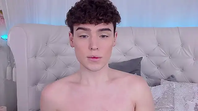 RobbyCharming online show from 11/08/25, 03:39