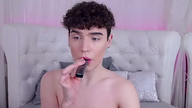 RobbyCharming online show from 11/21/25, 03:38