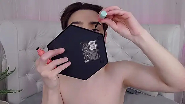 RobbyCharming online show from 04/17/26, 04:37