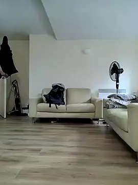 Snapshot of uk-bobbie-uk chatting on 12/27/24, 11:39 uk-bobbie-uk online show from 12/27/24, 11:39