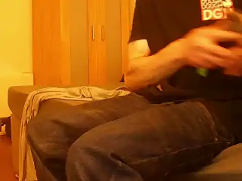 Snapshot of uk-bobbie-uk chatting on 12/30/24, 07:32 uk-bobbie-uk online show from 12/30/24, 07:32