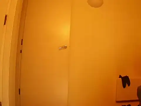 Snapshot of uk-bobbie-uk chatting on 01/02/25, 08:24 uk-bobbie-uk online show from 01/02/25, 08:24