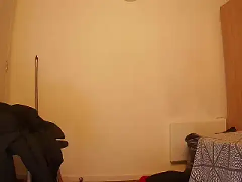 Snapshot of uk-bobbie-uk chatting on 01/04/25, 08:48 uk-bobbie-uk online show from 01/04/25, 08:48