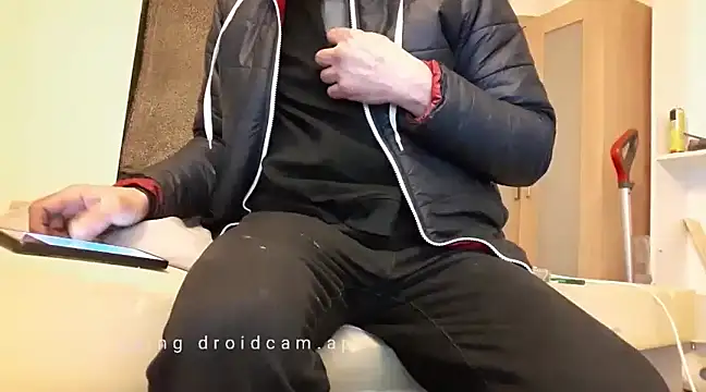 Snapshot of uk-bobbie-uk chatting on 02/07/25, 10:20 uk-bobbie-uk online show from 02/07/25, 10:20