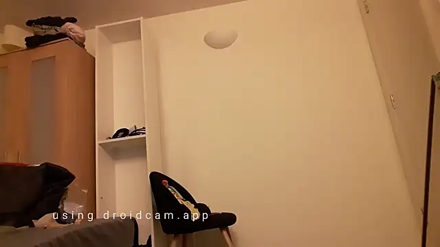 Snapshot of uk-bobbie-uk chatting on 02/14/25, 05:41 uk-bobbie-uk online show from 02/14/25, 05:41