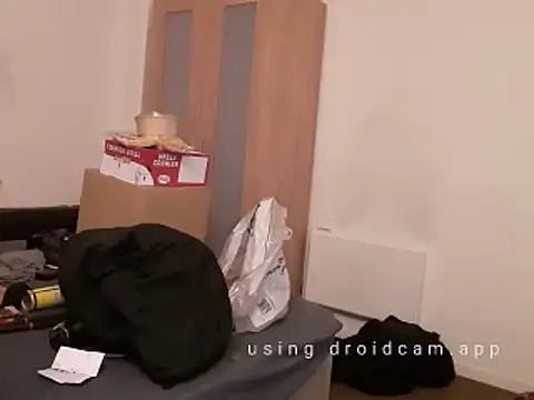 Snapshot of uk-bobbie-uk chatting on 03/08/25, 12:52 uk-bobbie-uk online show from 03/08/25, 12:52