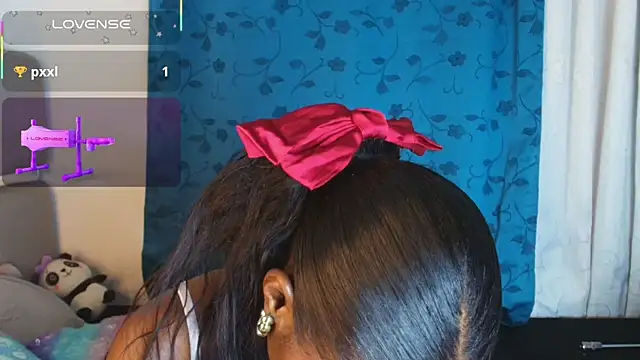 NatashaEgnath online show from 11/07/25, 11:10