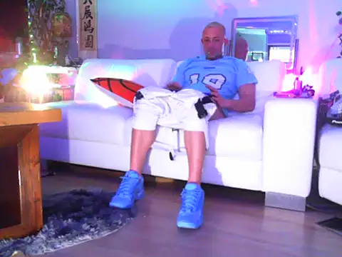 OSIRlS online show from 09/19/25, 06:19