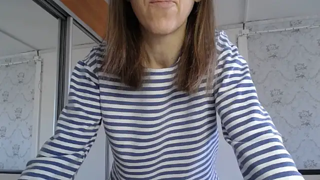 Snapshot of Popppka chatting on 04/11/26, 11:36 Popppka online show from 04/11/26, 11:36