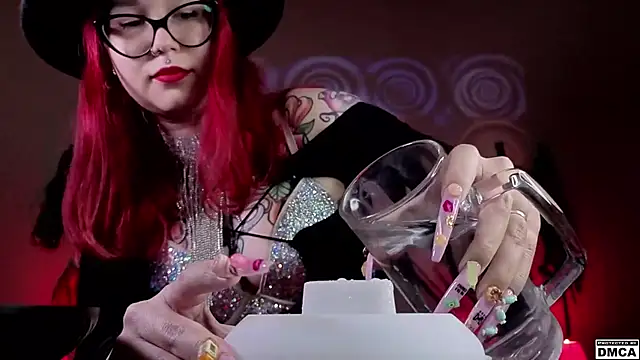 Amanita  Pantherina online show from 01/30/25, 11:22