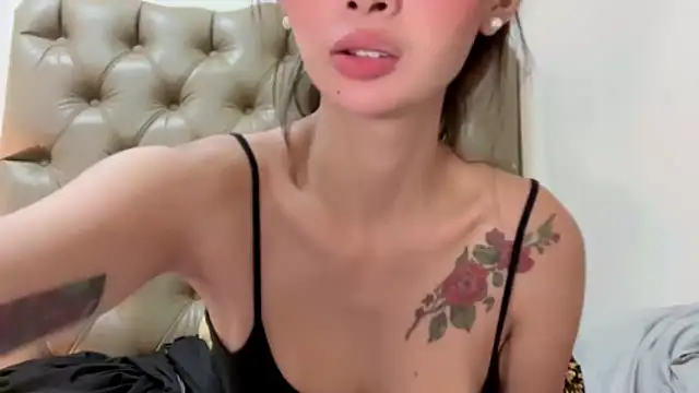 ehotlovea  online show from 03/24/26, 03:39