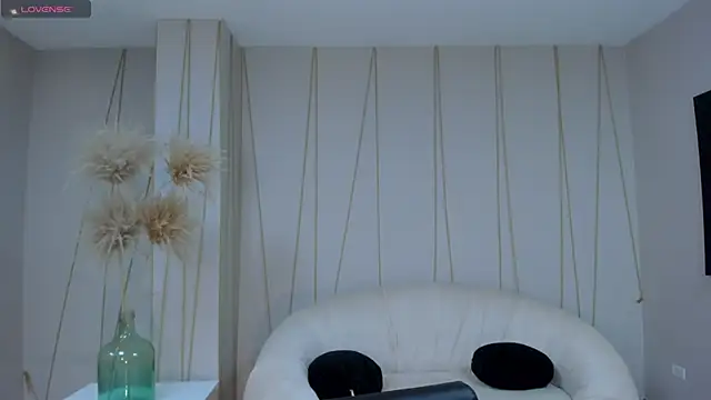 MariamRivera  online show from 01/29/25, 04:05