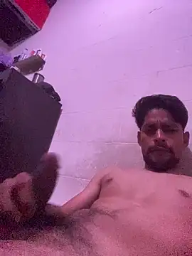 Snapshot of thegoldensexting420 chatting on 10/21/25, 06:58 thegoldensexting420 online show from 10/21/25, 06:58