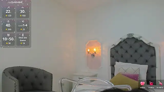 Valentina Ross  online show from 06/03/26, 12:30