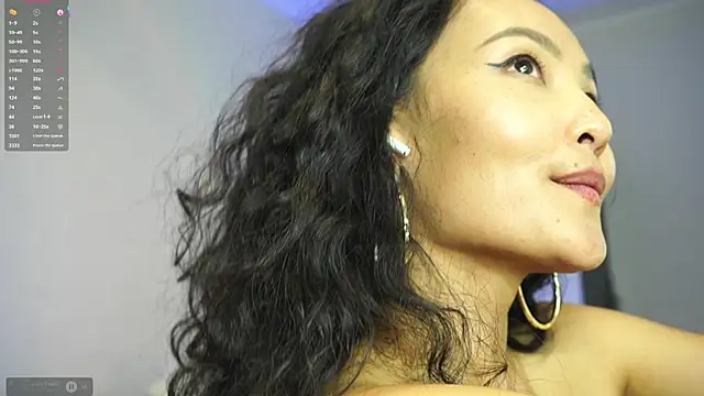 Snapshot of merca_8 chatting on 03/21/25, 01:12 merca 8 online show from 03/21/25, 01:12