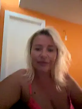 Chloe2114 online show from 10/24/25, 01:18