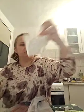 Snapshot of She-devilx chatting on 01/11/25, 03:02 She-devilx online show from 01/11/25, 03:02