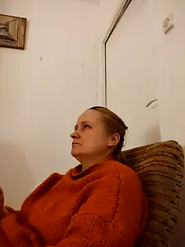 Snapshot of She-devilx chatting on 02/06/25, 09:38 She-devilx online show from 02/06/25, 09:38