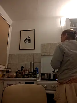 Snapshot of She-devilx chatting on 02/17/25, 09:41 She-devilx online show from 02/17/25, 09:41