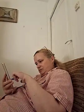 Snapshot of She-devilx chatting on 09/12/25, 07:14 She-devilx online show from 09/12/25, 07:14