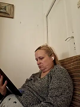 Snapshot of She-devilx chatting on 09/18/25, 09:06 She-devilx online show from 09/18/25, 09:06