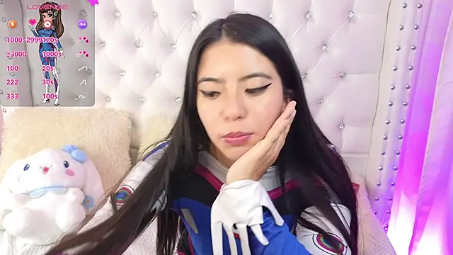 Snapshot of Hikikodoll__ chatting on 02/12/25, 11:30 Hikikodoll online show from 02/12/25, 11:30