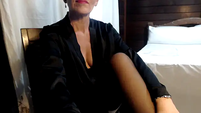 Snapshot of BarbaraDominatrix chatting on 04/30/26, 05:08 BarbaraDominatrix online show from 04/30/26, 05:08