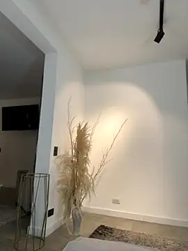 Snapshot of EllaSanz_ chatting on 11/09/25, 07:34 EllaSanz online show from 11/09/25, 07:34