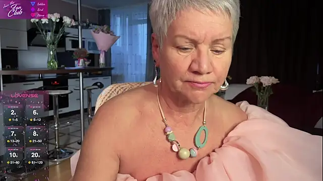 roxana brooks online show from 03/13/25, 03:06