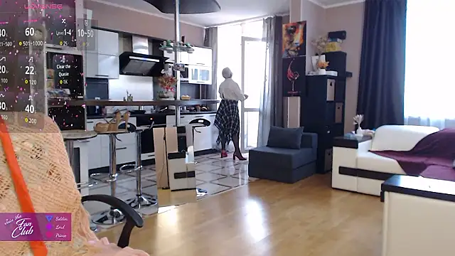 roxana brooks online show from 02/18/26, 02:24