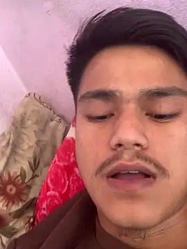 Hullax online show from 11/09/25, 04:55