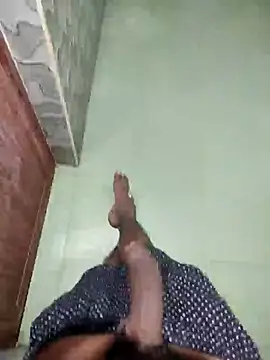 Snapshot of yo19boy chatting on 01/10/25, 09:02 yo19boy online show from 01/10/25, 09:02