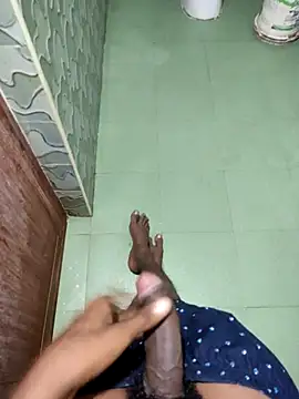 Snapshot of yo19boy chatting on 03/10/25, 09:53 yo19boy online show from 03/10/25, 09:53