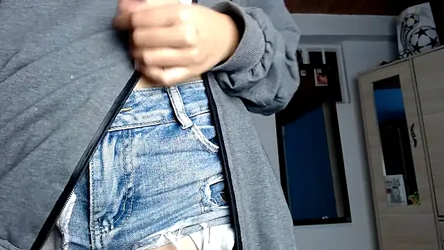 Snapshot of Nasty_019 chatting on 12/12/24, 06:25 Nasty 019 online show from 12/12/24, 06:25