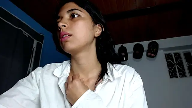 Snapshot of Nasty_019 chatting on 01/20/25, 01:18 Nasty 019 online show from 01/20/25, 01:18