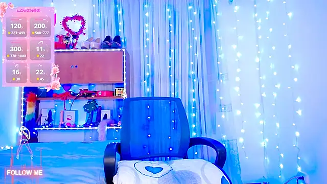 Aleexx    online show from 02/02/25, 12:35