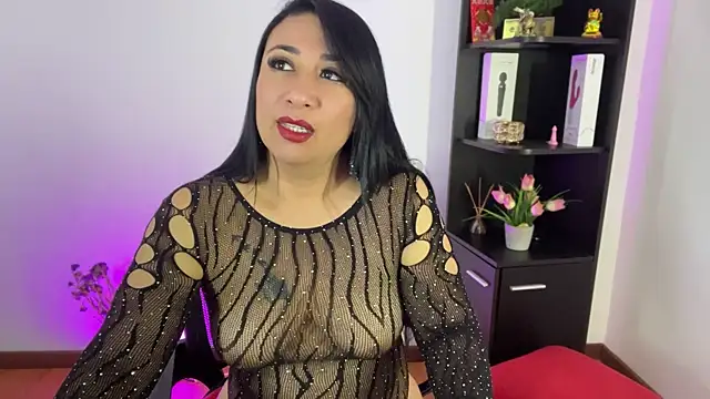 Snapshot of Karina_Yang chatting on 07/21/26, 08:33 Karina Yang online show from 07/21/26, 08:33