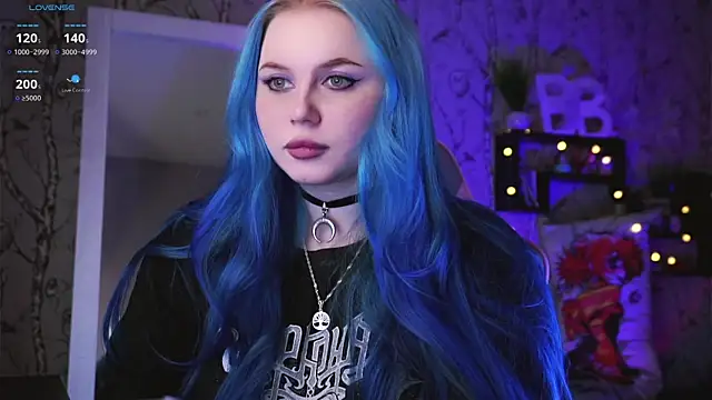 Moon Valkyrie online show from 02/03/25, 09:08