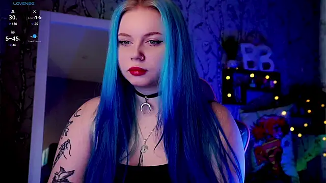 Moon Valkyrie online show from 02/09/25, 06:01