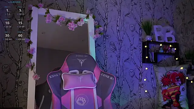 Moon Valkyrie online show from 02/21/25, 08:29