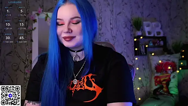 Moon Valkyrie online show from 03/17/25, 09:44