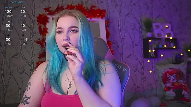 Moon Valkyrie online show from 09/20/25, 08:48