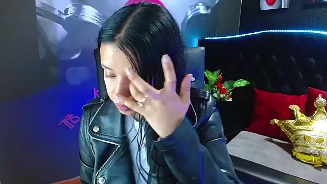 VALERY MEER online show from 12/19/24, 12:01