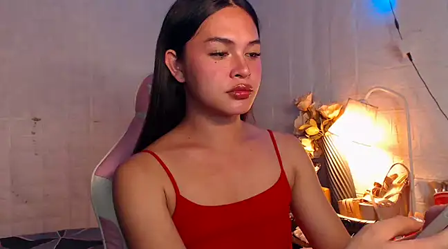 Snapshot of Ashely_Lewis chatting on 12/13/24, 12:39 Ashely Lewis online show from 12/13/24, 12:39