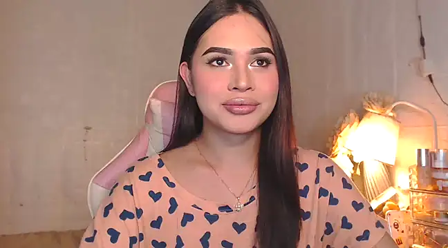 Snapshot of Ashely_Lewis chatting on 02/18/25, 11:55 Ashely Lewis online show from 02/18/25, 11:55