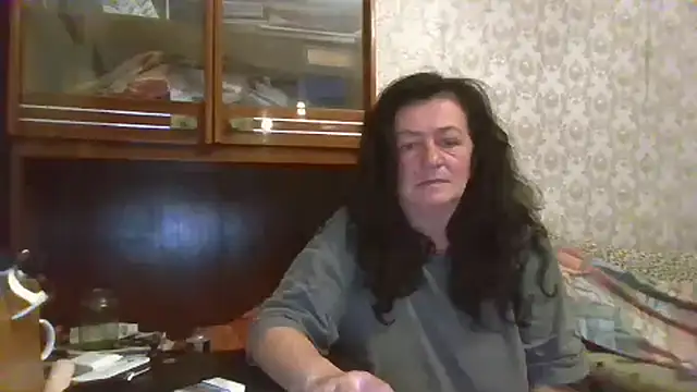 GypsiQueen2 online show from 11/21/25, 06:50