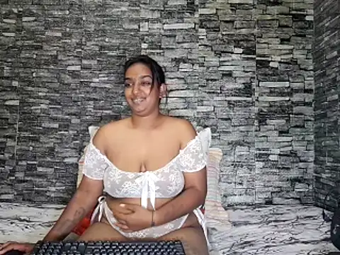 Snapshot of Xindias_fantasyX chatting on 05/25/26, 06:47 Xindias fantasyX online show from 05/25/26, 06:47