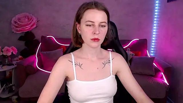 tiffany  burn online show from 02/28/25, 01:58